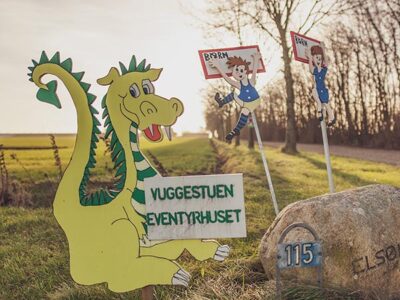 Åbningstider hos Eventyrhuset i Elsø ved Nykøbing Mors